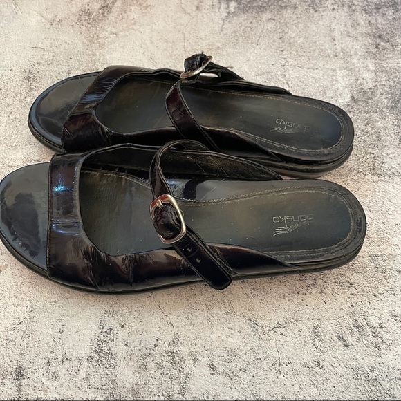 DANSKO 37 Patent Leather Black Slide Buckle Sandal slip on shoes summer - Picture 1 of 11
